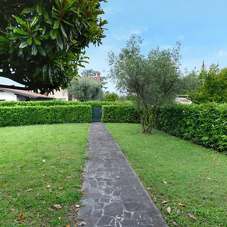 Appartement Bifamiliare A Due Passi Dal Manerba del Garda